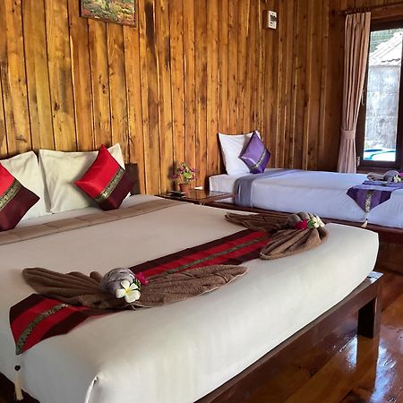 Kohjum Freedom Resort Koh Jum Exterior photo