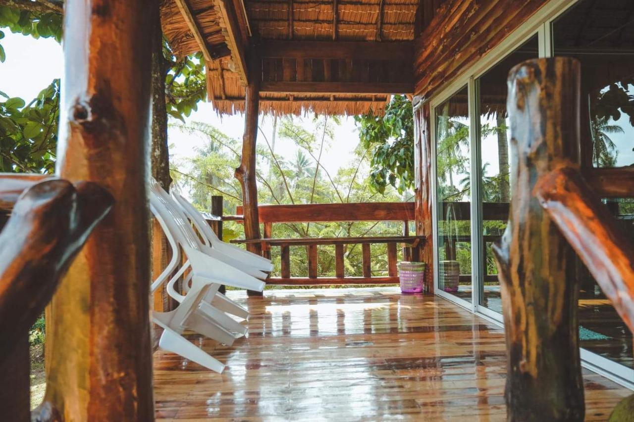 Kohjum Freedom Resort Koh Jum Exterior photo