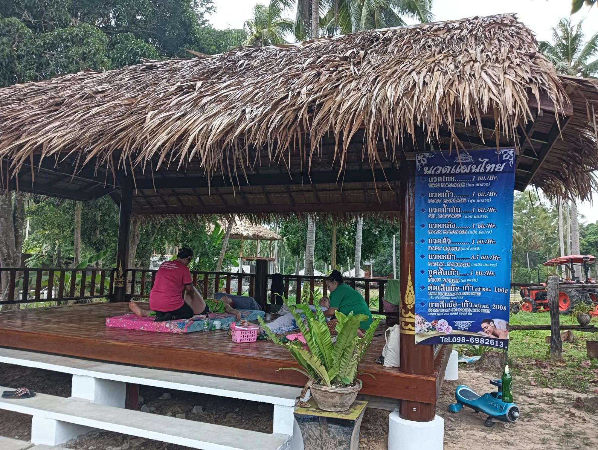 Kohjum Freedom Resort Koh Jum Exterior photo